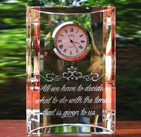 Mh-zb0034 Gros Chaude Cristal Faveurs De Mariage Cadeaux Anniversaire Souvenirs Avec Logo Personnalisé Cristal Horloge