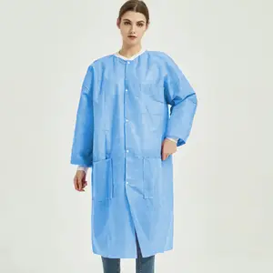 Muestra gratis de ropa de trabajo de protección manguito de punto bata de laboratorio desechable PP/SMS bata de laboratorio desechable para adultos