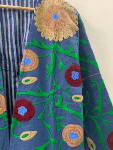เสื้อโค้ทกำมะหยี่ผ้าฝ้ายปักลายดอกไม้ เสื้อโค้ทยาวสไตล์วินเทจทรงโอเวอร์ไซส์ลายซูซานิ เสื้อโค้ทฤดูหนาว ของขวัญสำหรับเธอ - Product Image 5