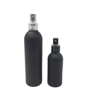 Bouteille en aluminium noir mat personnalisée de 250ml, bouteille en aluminium cosmétique rechargeable pour pulvérisateur à brouillard ou à gâchette - Product Image 3