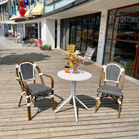 Meubles de patio en osier rotin français chaise et table de bistro restaurant café hôtel jardin tissé salle à manger en plein air ensemble de café parisien