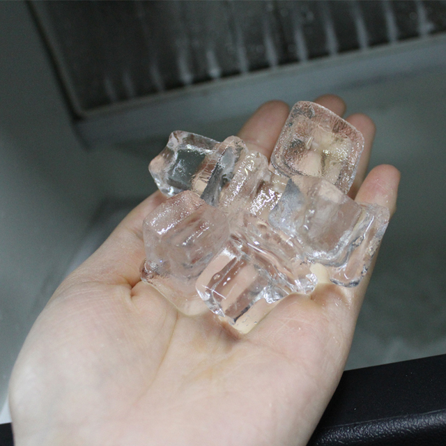 Commercial Gourmet Ice Cylinder Ice Machine clear Gourmet Ice Maker 25kg 60kg 80kg 300kg Capacity