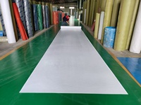 Weißer Nadelfilz-Hochzeitsteppich Vliesstoff Outdoor Roter Teppich Wand-zu-Wand-Bodenbelag für Heimpartys & Ausstellungen