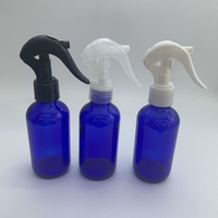 Hengjian 120ml 4oz Transparent Ambre Bleu Verre Cosmétique Parfum Jardin Arrosoir Boston Bouteilles De Pulvérisation Rondes Avec Déclencheur