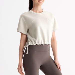 Haut de yoga SUHE en modal à manches courtes et col rond, coupe courte, en tissu Air Layer délavé au sable, pour femme, idéal pour le fitness et la course à pied - Product Image 3