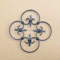 Accessoires décoratifs pour portails à bas prix, panneaux de clôture, rosettes en fer forgé