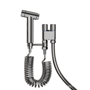 Robinet de bidet avec une entrée et deux sorties, vanne d'angle tout en cuivre, pistolet à eau haute pression, design industriel - Product Image 1