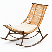 Fauteuil à bascule de jardin ergonomique et robuste en rotin PE écologique avec structure en fer, directement de l'usine