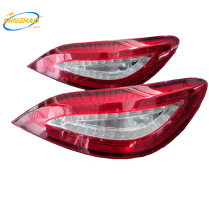 Kit carrosserie en plastique d'<span class=keywords><strong>occasion</strong></span> Grille de phare Capot d'aile Pare-chocs avant et arrière pour <span class=keywords><strong>Mercedes</strong></span> CLS W218 pour améliorer le style de votre véhicule - Product Image 6