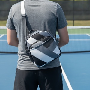 Sac bandoulière en toile recyclée pour pickleball, tennis et padel, avec compartiment pour 1 raquette, personnalisable avec logo, vente en gros - Product Image 3