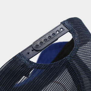 Gorra Trucker de Malla y Gamuza de Alta Calidad OEM de Fábrica, Personalizable con Logotipo Bordado, Moderna para Uso Casual en Exteriores y Playa - Product Image 6