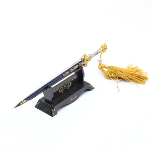 Modello di Arma Bianca Interamente in Metallo da Collezione Ispirato a Giochi e Anime, Ornamento per la Casa, Decorazione Artigianale, Giocattoli per Ragazzi - Product Image 1