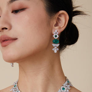 Nuevo y Elegante Conjunto de Joyería de Moda Verde Exagerado con Collares Chapados en Zirconia y Color Plateado para Mujer - Product Image 2