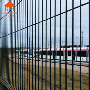 <span class=keywords><strong>รั้ว</strong></span><span class=keywords><strong>ลวดหนาม</strong></span>เคลือบพีวีซีแบบโค้ง 3 มิติ ขนาด 2.5*2.5 เมตร ลด<span class=keywords><strong>ราคา</strong></span>พิเศษ สำหรับ<span class=keywords><strong>รั้ว</strong></span>คุก <span class=keywords><strong>รั้ว</strong></span>สนามบิน และรั้วคิว - Product Image 6