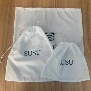 ถุงผ้าแคนวาสสีขาวสำหรับใส่ของขวัญแบบขายส่ง พร้อมเชือกผูก ปรับแต่งได้ ใช้คลุมรองเท้า กระเป๋าถือ แพคเกจจิ้ง  รับสกรีนลายถุงเท้า - Product Image 4