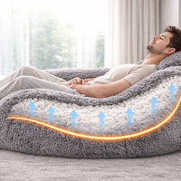 Fauteuil en tissu bouclé doux et moelleux, style Soft-Trend, sans assemblage requis, avec noyau en mousse élastique, idéal pour les petits espaces, assise effet nuage.