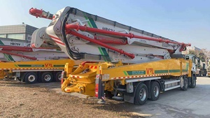 NUEVA Bomba de Cemento Oficial de 62m Máx. Camión Bomba de Concreto Reach Height 44TON HB62V en Venta - Product Image 6