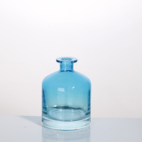 Bouteilles diffuseurs de parfum en verre carrées de luxe, écologiques et durables, logos personnalisables, tailles 50ml-300ml, diverses couleurs, vente en gros