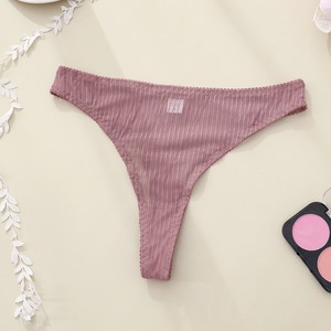 Conjunto de lencería de 2 piezas para mujer, sujetador con aros y tanga, color rosa, con rayas y malla transparente, cómodo y sexy. - Product Image 4