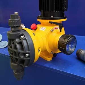 Pompe doseuse à membrane mécanique Huikang série D HK-D pour la dosage chimique et le traitement de l'eau - Product Image 1
