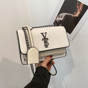 Bolso de Mano Pequeño Cuadrado de Piel Sintética con Cadena, Diseño de Serpiente, Elegante y Versátil para Mujer - Product Image 2