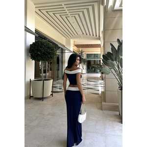 Ensemble de costume bicolore bleu marine pour femmes - Product Image 2