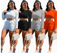 Top manches courtes dos nu et short avec logo personnalisé couleur unie très vendu ensembles d'été crop top 2 pièces ensemble court pour femmes