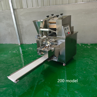 Machine de fabrication de samosa encroûtant Machine automatique à pelmeni à rouleaux de printemps Machine à fabriquer des boulettes de pastel Machine de fabrication de tourtes à la viande automatique