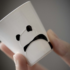 ถ้วยชาเซรามิกกังฟูขนาด 45 มล. ลายแพนด้า 3 มิติ วาดด้วยมือ รูปทรงประติมากรรม สำหรับห้องน้ำชา - Product Image 2