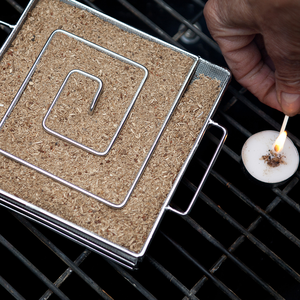 <span class=keywords><strong>Générateur</strong></span> <span class=keywords><strong>de</strong></span> <span class=keywords><strong>fumée</strong></span> froide carré pour barbecue ou fumoir, pour fumer à chaud et à froid le saumon et la viande (avec poussière <span class=keywords><strong>de</strong></span> bois) - Product Image 4