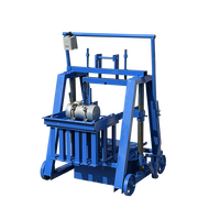 Machine de fabrication de blocs de ciment