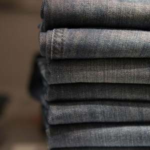 กางเกงยีนส์ขาดสีดำคุณภาพสูงสำหรับผู้ชาย สไตล์สตรีทแวร์ลำลอง ดีไซน์เนอร์ แบรนด์ Ripped Bikersomens Denim - Product Image 4