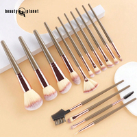 Ensemble de pinceaux de maquillage Beauty Planet Private Label, 15 pièces, fibres synthétiques de qualité supérieure, fond de teint rose et noir