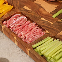 Planche à découper en bois d'acacia épaissi écologique avec rainure pour les jus, idéale pour le barbecue, les salades, les aliments cuits et comme plateau de service