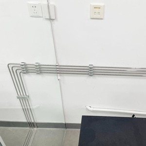 Suministro centralizado de gas, tuberías de gas para laboratorios, utilizadas en equipos y dispositivos de fábrica, bancos experimentales de fluidos Lianjun. - Product Image 1