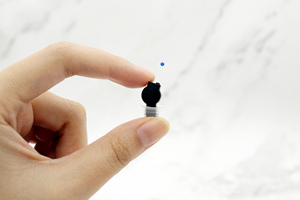 เครื่องช่วยฟังดิจิตอลแบบมีฟังก์ชันพาวเวอร์แบงค์สำหรับนักฟังเสียงขนาดเล็กสวมใส่สบายซื้อทางออนไลน์ - Product Image 3