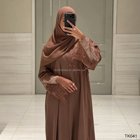 Ensemble Abaya de Luxe en Dentelle Style Dubaï 2026 avec Hijab