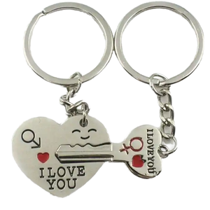Porte-clés en forme de cœur très vendu, porte-clés en métal pour couple amoureux, cadeau pour la Saint-Valentin - Product Image 1