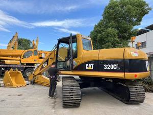 Excavatrice sur chenilles Cat 320cl d'occasion de 20 tonnes, grande taille, efficace, en excellent état, disponible en stock – Offre spéciale - Product Image 2