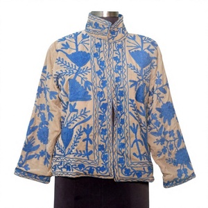 Manteau d'hiver pour femme en tissu de coton régulier, brodé Suzani, à boutons, écologique, séchage rapide, idéal pour les fêtes, cadeau, vente chaude - Product Image 1