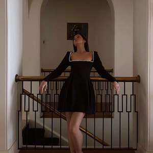 Robe d'été élégante pour femme, taille haute, col carré, manches longues, couleur unie, <span class=keywords><strong>sexy</strong></span>, ajustée, avec perles, mini-robe - Product Image 1