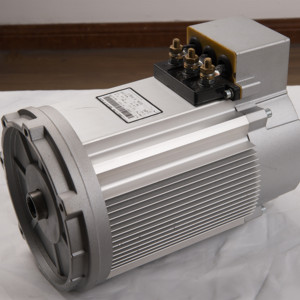 Kits de conversion de voiture Huanxin 96v 15kw avec moteur AC, protection IP55, pour pièces de mini-bus électriques - Product Image 4