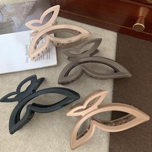 Bán buôn mới nhất thời trang phong cách bướm Shape Hollow Out nhựa tóc Claw Clips - Product Image 5