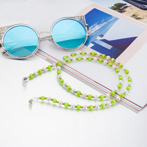 Commercio all'ingrosso di design per ragazze parti di <span class=keywords><strong>occhiali</strong></span> <span class=keywords><strong>da</strong></span> <span class=keywords><strong>vista</strong></span> moda fatte a mano perline acriliche catene per <span class=keywords><strong>occhiali</strong></span> <span class=keywords><strong>da</strong></span> sole - Product Image 4