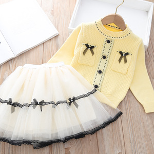 <span class=keywords><strong>Ropa</strong></span> de Otoño Invierno 2022 para Niñas <span class=keywords><strong>al</strong></span> <span class=keywords><strong>por</strong></span> <span class=keywords><strong>Mayor</strong></span>, Suéter de Punto de Manga Larga con Cuello Redondo, Falda Plisada, Conjunto de 2 Piezas - Product Image 4