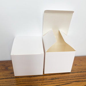 Giá Rẻ Giá Bán Buôn Tùy Chỉnh Kích Thước Vuông Thẻ Màu Trắng Hộp Tráng Giấy Ban Ngà Đồng Bằng Thẻ Màu Trắng Hộp - Product Image 2