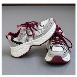 Zapatillas deportivas transpirables para mujer, estilo veraniego, con parte superior de malla, suela gruesa, que aumentan la altura, deportivas, informales, a la moda, originales. - Product Image 6