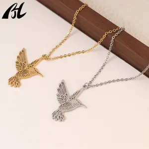 Fashion Animal Jewelry Non Tarnish Stainless Steel Cute Bird Pendant Gold Plated Hummingbird Necklace