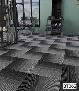 سجادة مربعة عصرية 50*50 سم من البولي بروبيلين مضادة للانزلاق قابلة للغسل بألوان متدرجة للمنازل والمكاتب وصالات الألعاب الرياضية والصلاة والأماكن التجارية - Product Image 5