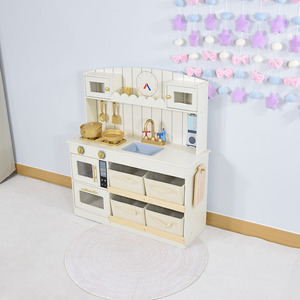 Cuisine de jeu en bois pour enfants avec four, cuisinière, évier, mixeur et bacs de rangement, ensemble de cuisine d'imitation Montessori – Blanc crème - Product Image 2